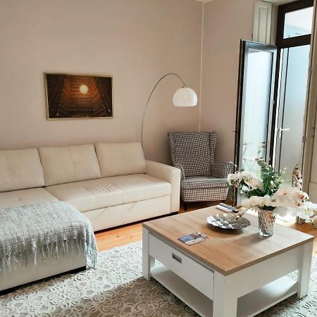 Porto Historic - Apartment With Private Patio Exterior photo
