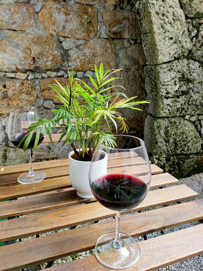 Porto Historic - Apartment With Private Patio Exterior photo