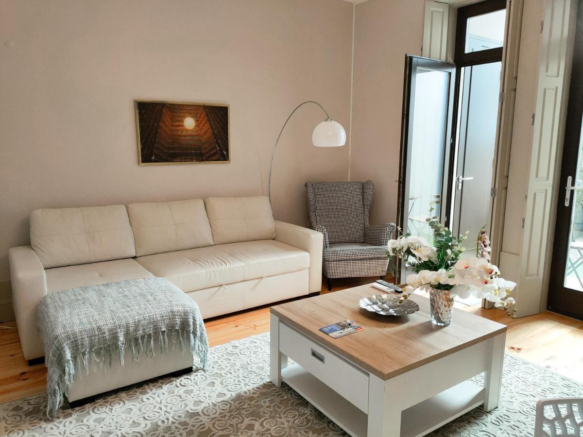 Porto Historic - Apartment With Private Patio Exterior photo