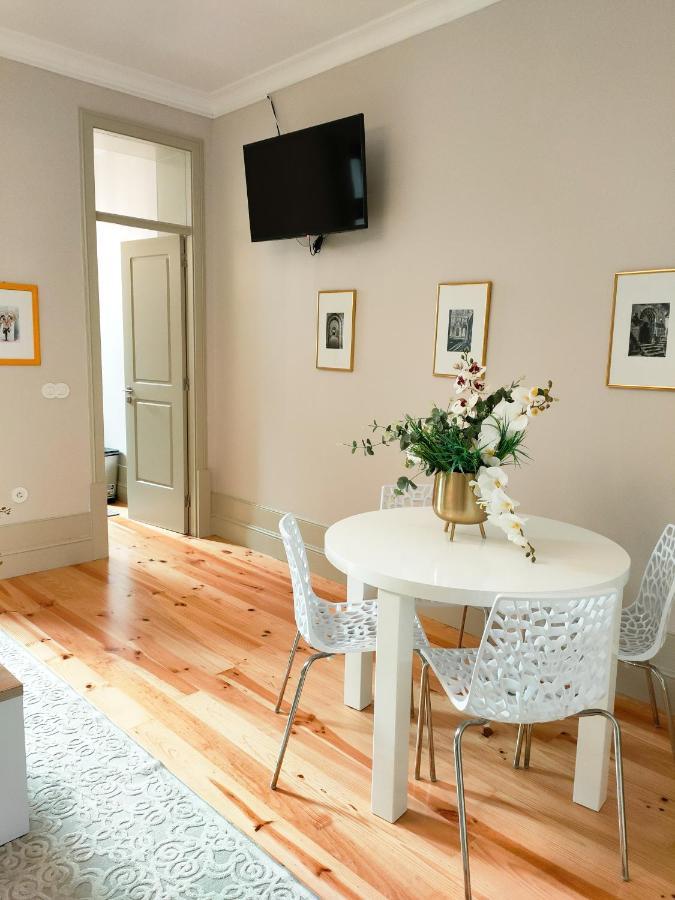 Porto Historic - Apartment With Private Patio Exterior photo