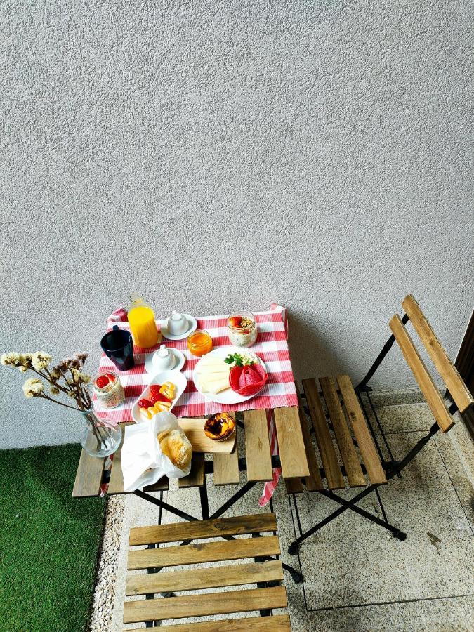 Porto Historic - Apartment With Private Patio Exterior photo